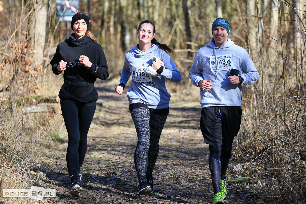 Tropem Wilczym w Policach