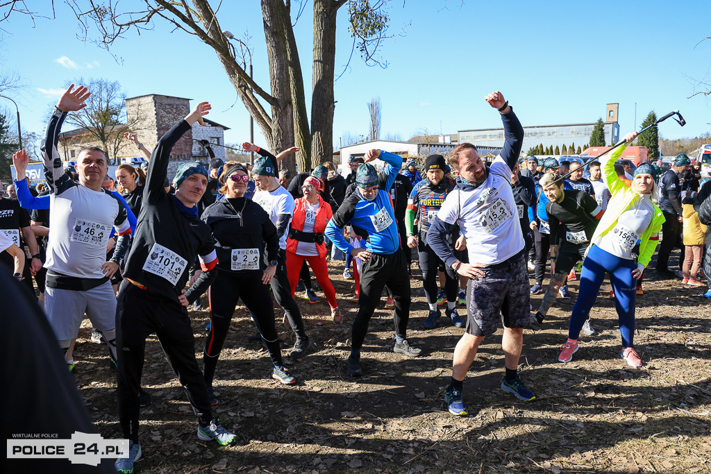 Tropem Wilczym w Policach