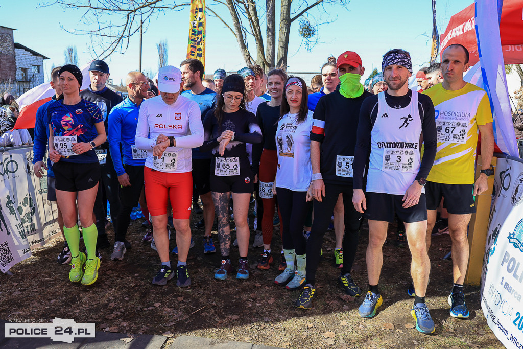 Tropem Wilczym w Policach