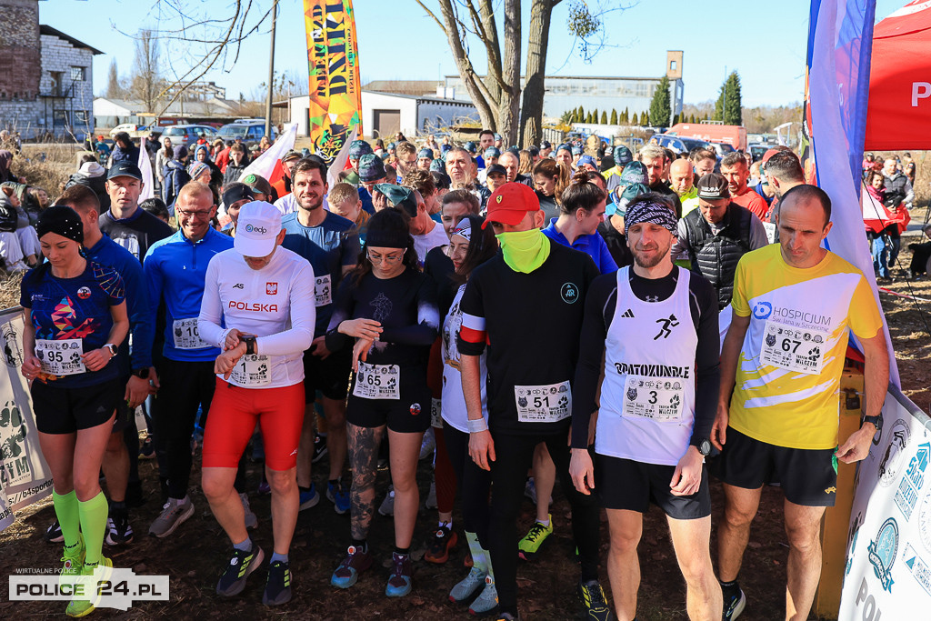 Tropem Wilczym w Policach