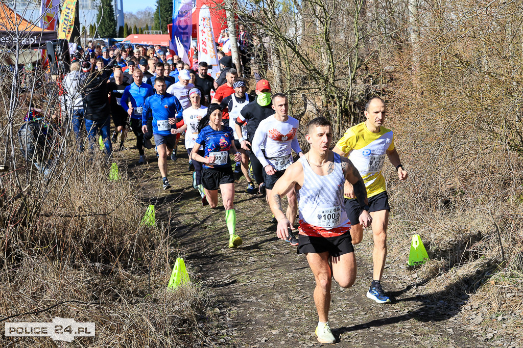 Tropem Wilczym w Policach