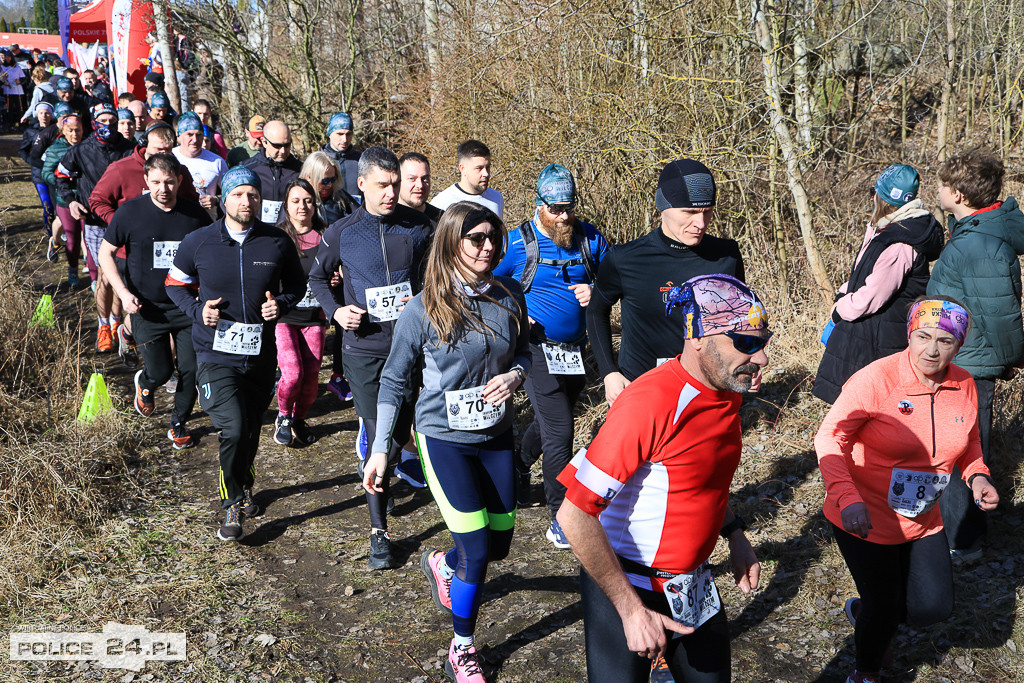 Tropem Wilczym w Policach