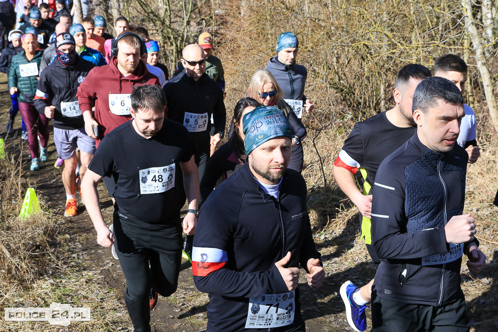 Tropem Wilczym w Policach