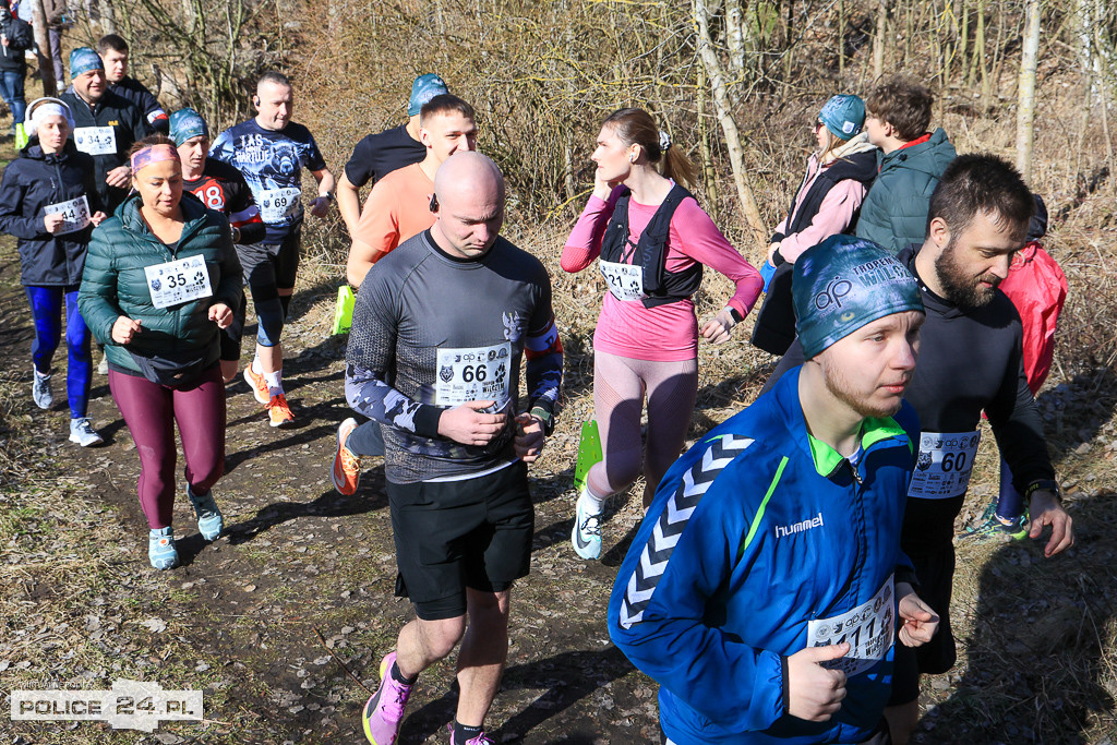 Tropem Wilczym w Policach