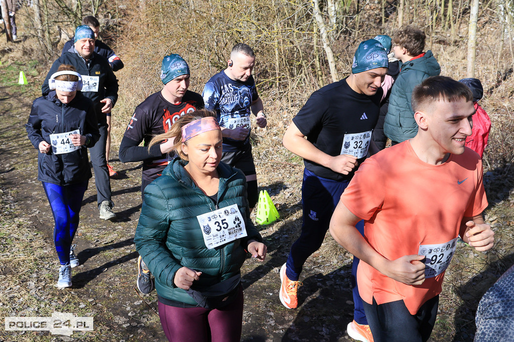 Tropem Wilczym w Policach