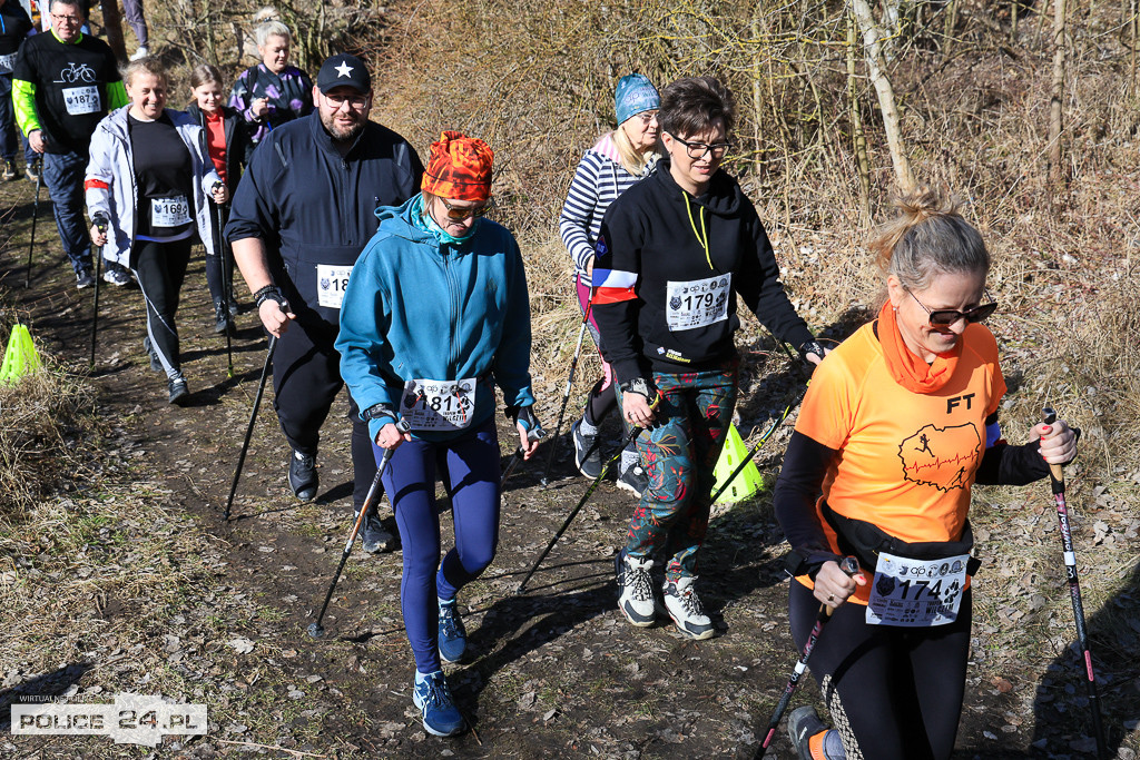 Tropem Wilczym w Policach