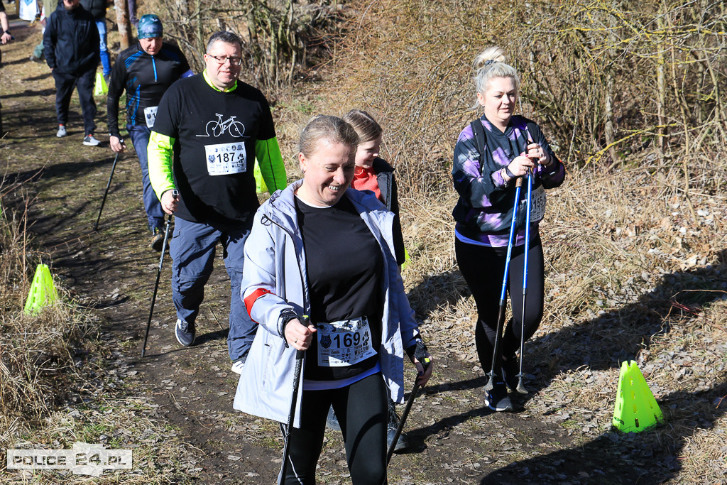 Tropem Wilczym w Policach