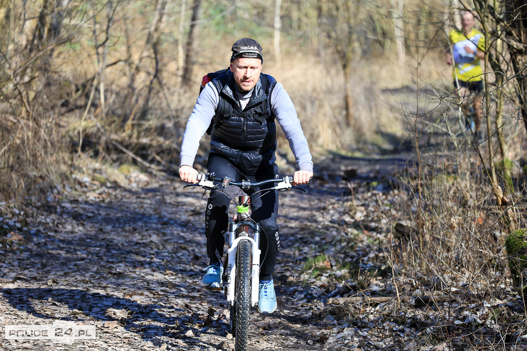 Tropem Wilczym w Policach