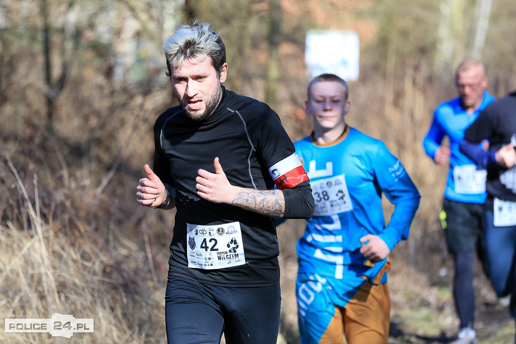 Tropem Wilczym w Policach