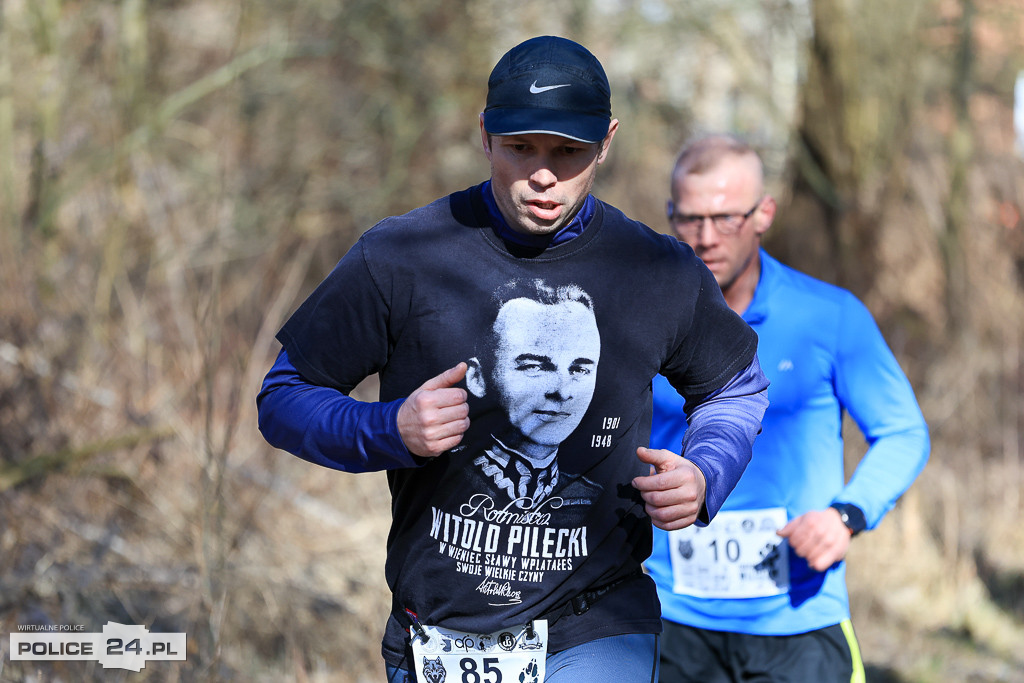 Tropem Wilczym w Policach