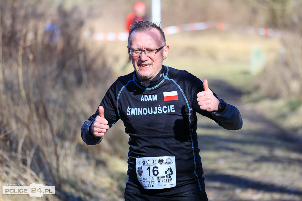 Tropem Wilczym w Policach