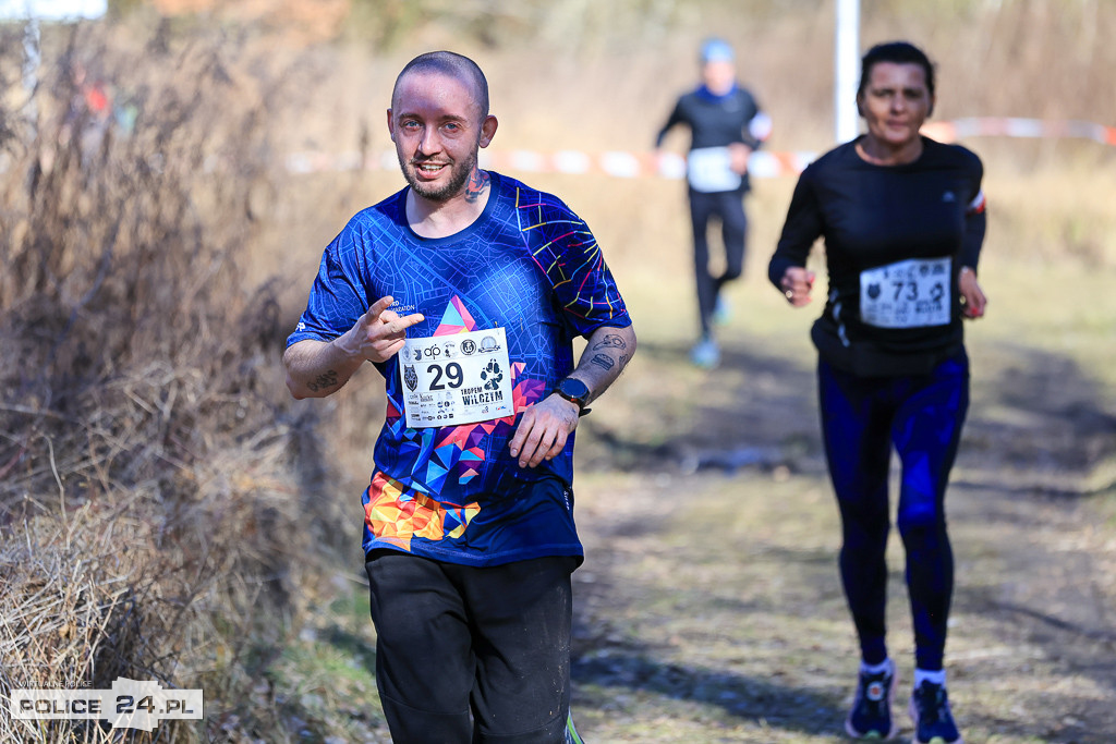 Tropem Wilczym w Policach