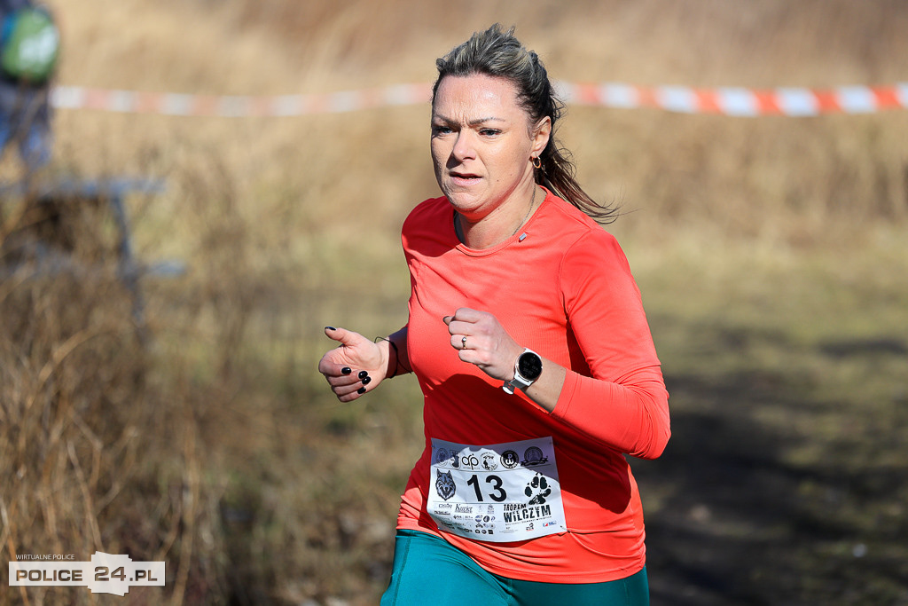 Tropem Wilczym w Policach