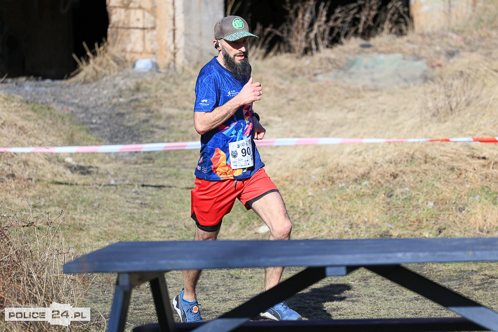 Tropem Wilczym w Policach