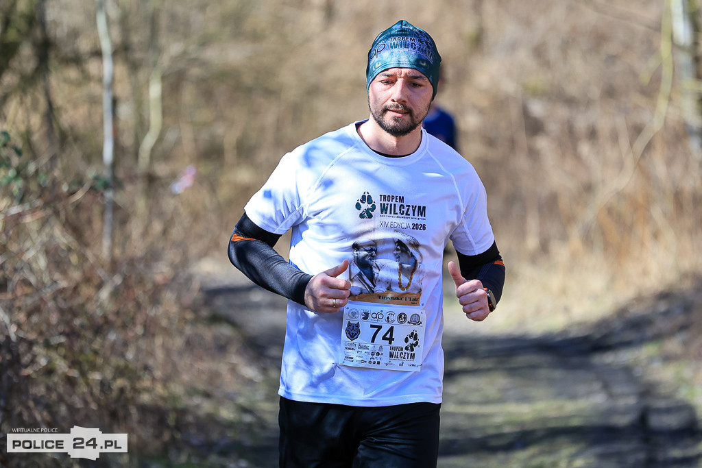 Tropem Wilczym w Policach