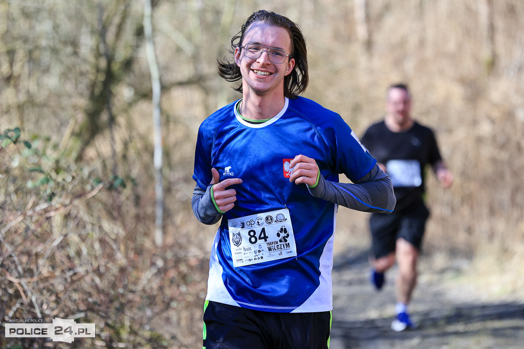 Tropem Wilczym w Policach