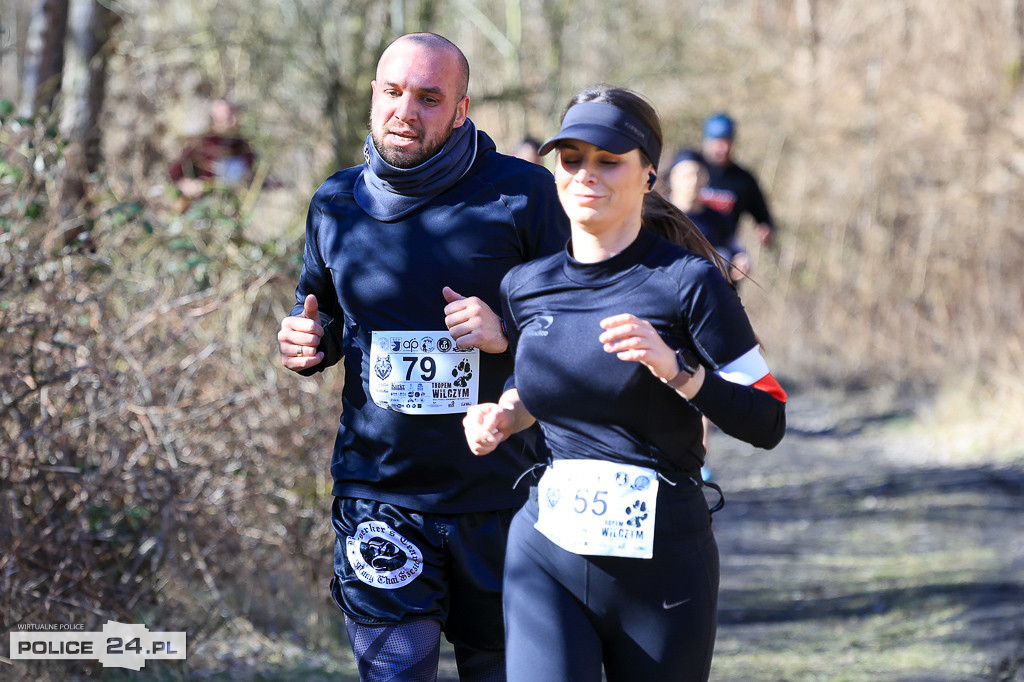 Tropem Wilczym w Policach