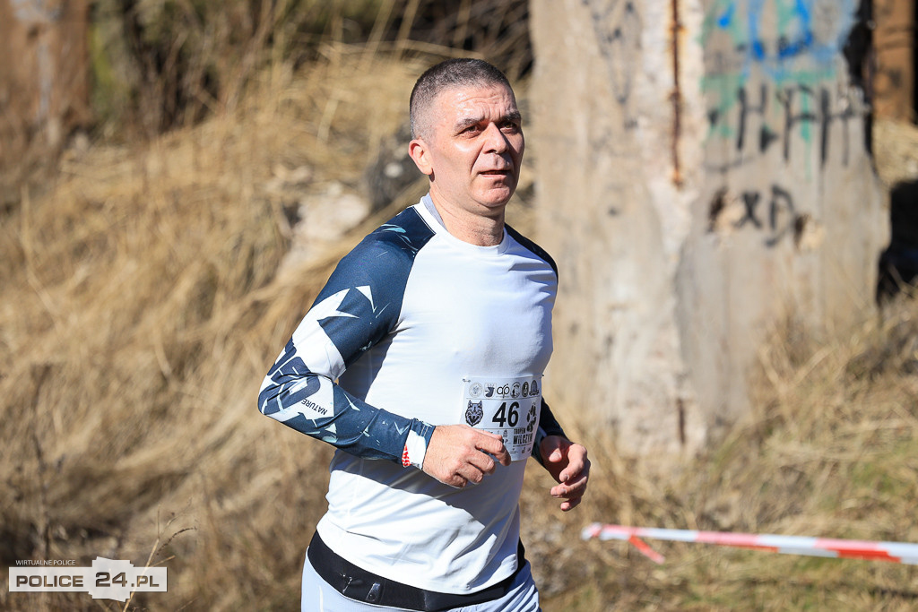 Tropem Wilczym w Policach