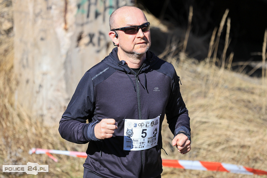 Tropem Wilczym w Policach