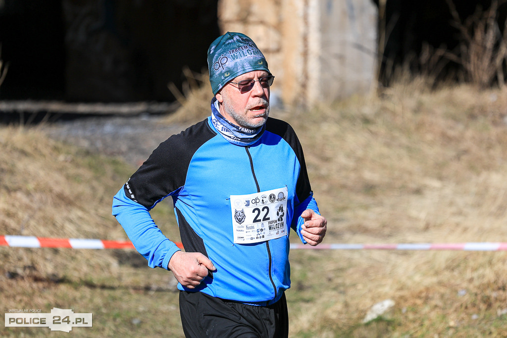 Tropem Wilczym w Policach