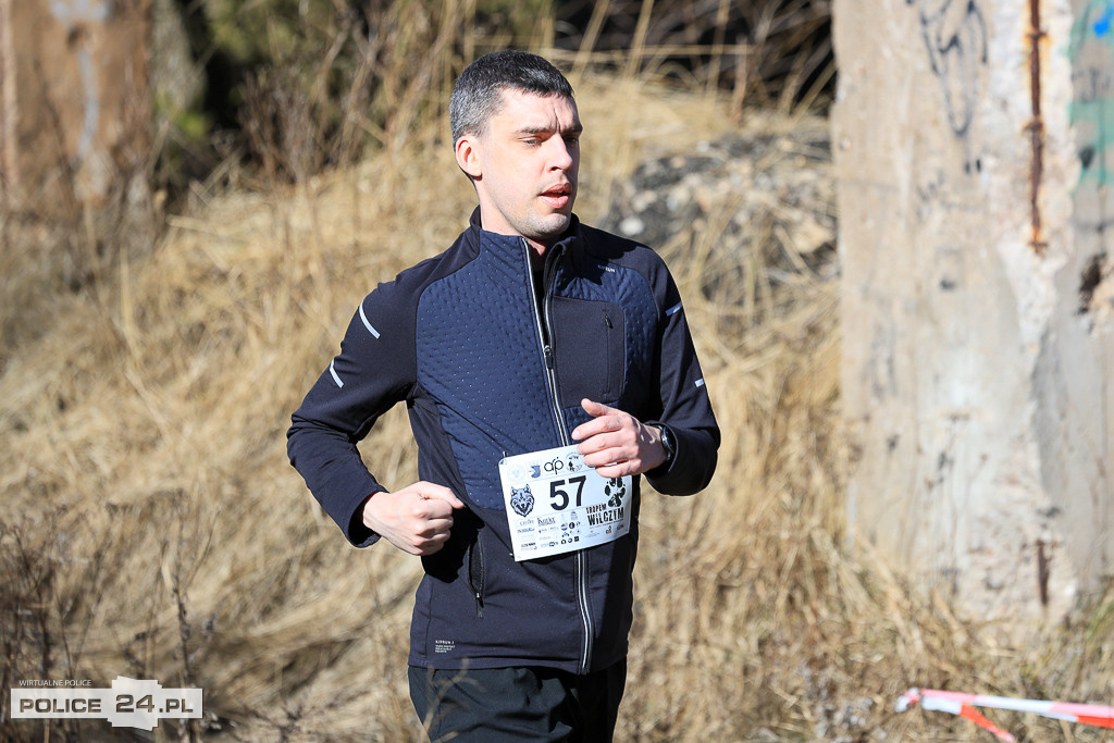 Tropem Wilczym w Policach