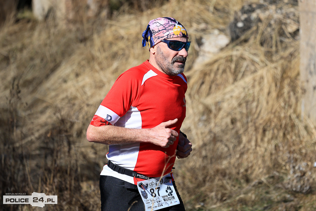 Tropem Wilczym w Policach