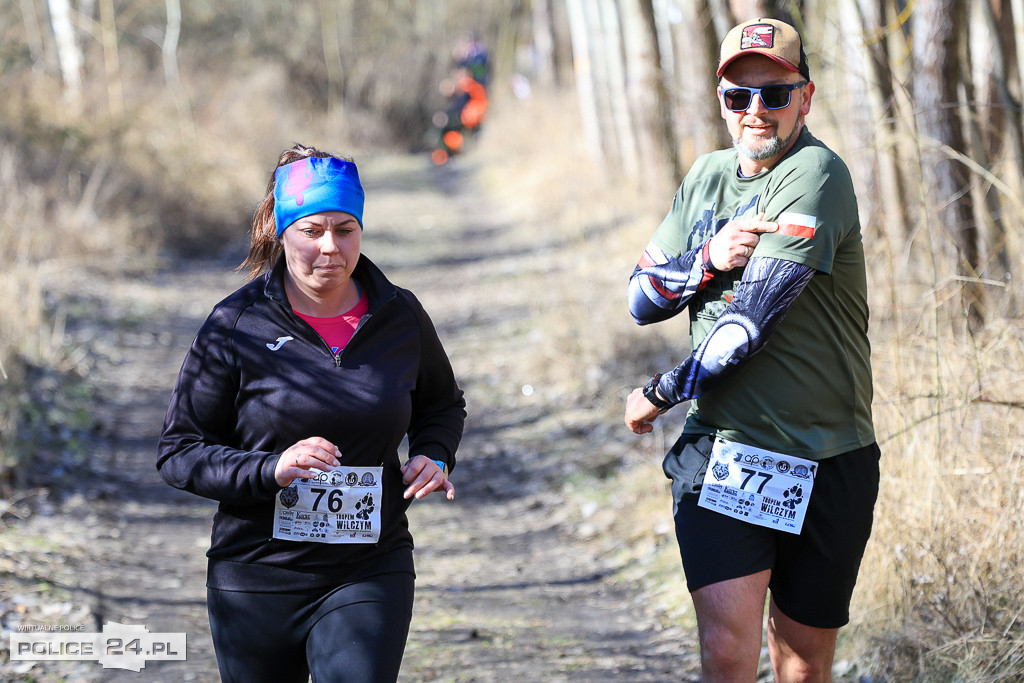 Tropem Wilczym w Policach