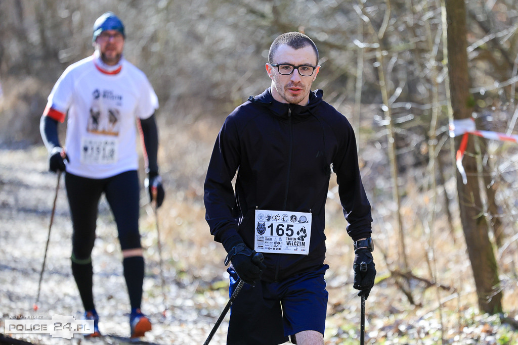 Tropem Wilczym w Policach