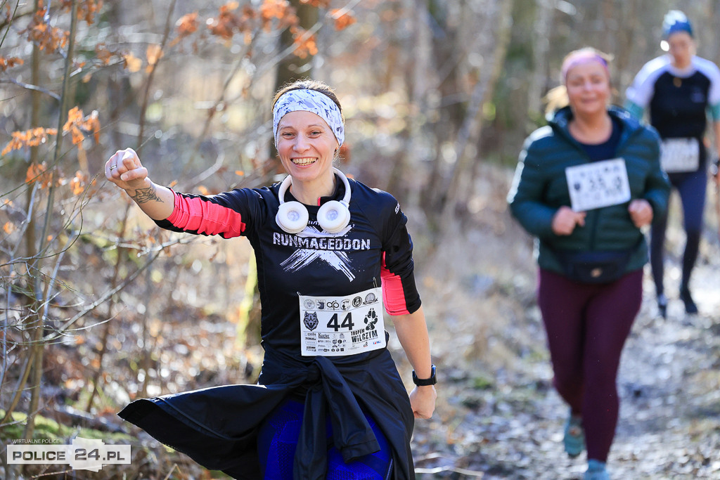 Tropem Wilczym w Policach