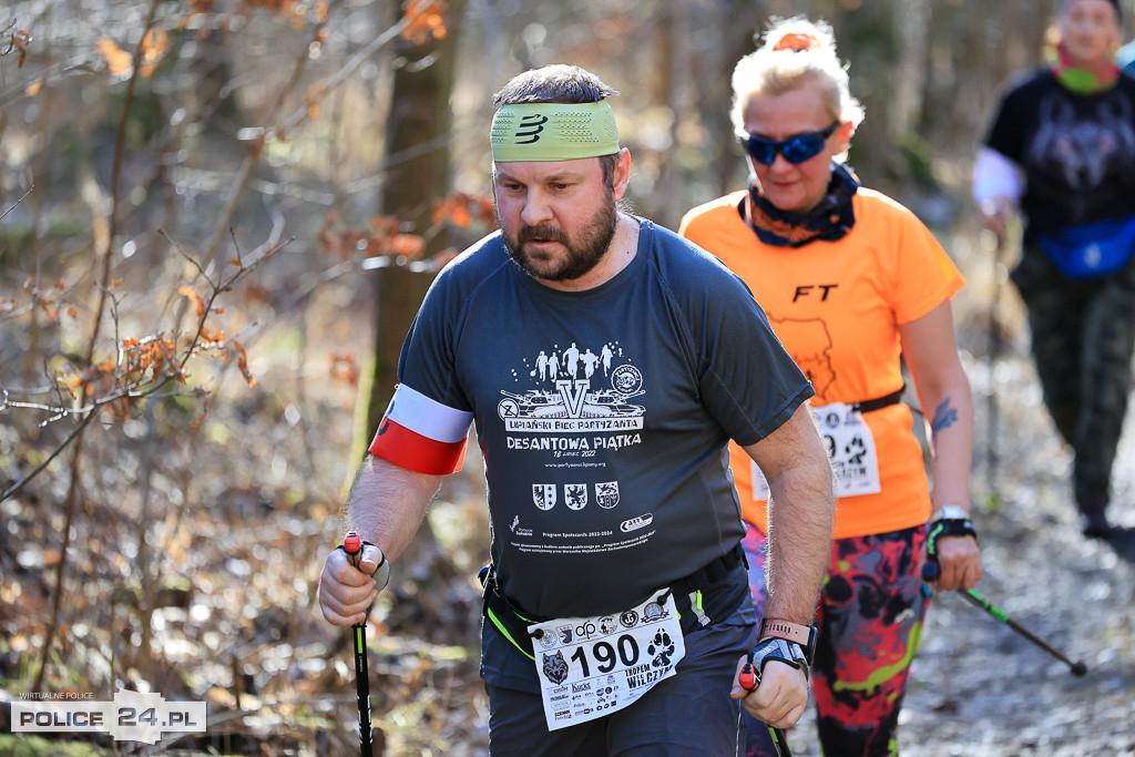 Tropem Wilczym w Policach