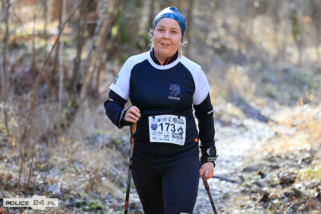 Tropem Wilczym w Policach