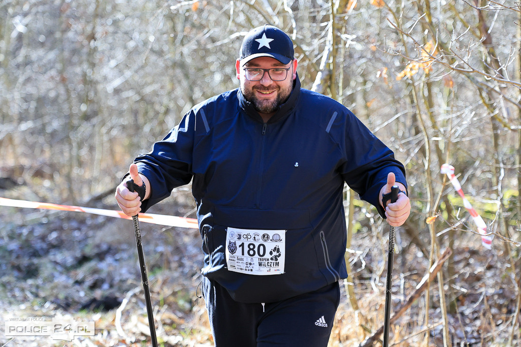 Tropem Wilczym w Policach