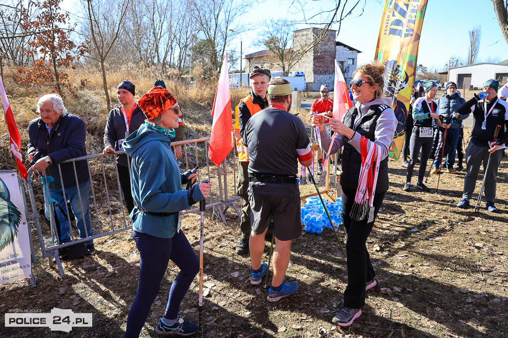 Tropem Wilczym w Policach