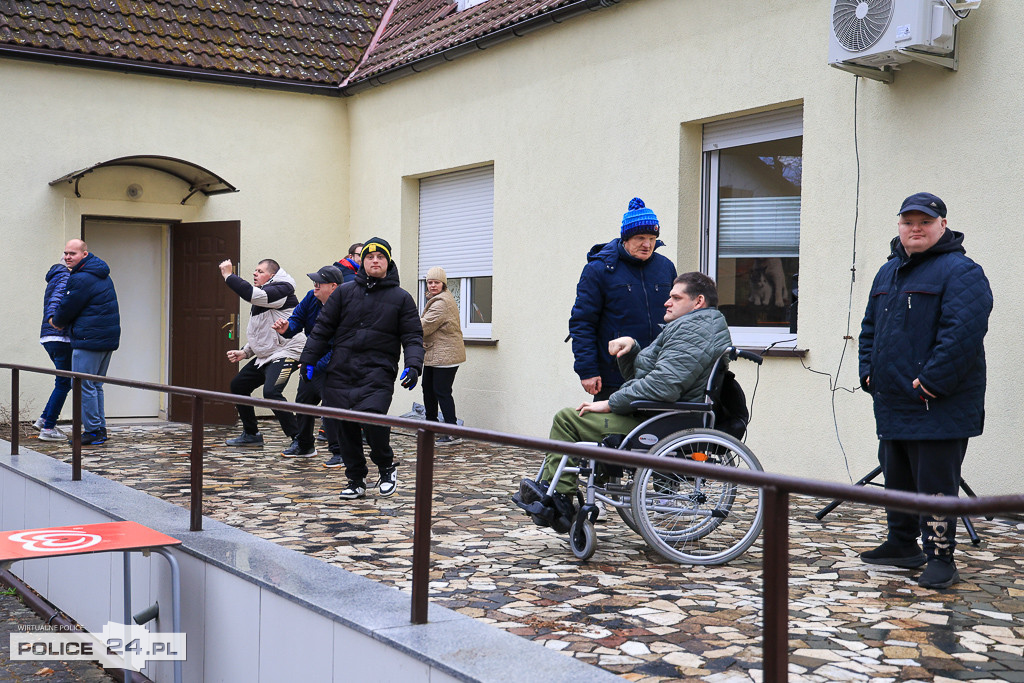 Podopieczni PSONI Police pożegnali zimę przy ognisku
