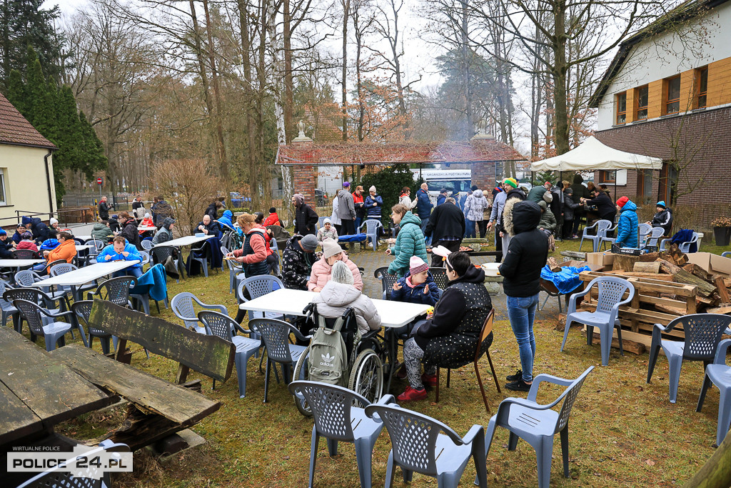 Podopieczni PSONI Police pożegnali zimę przy ognisku