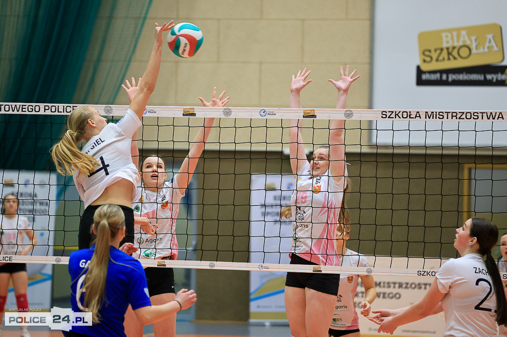 Półfinał Mistrzostw Polski Juniorek Młodszych w siatkówce