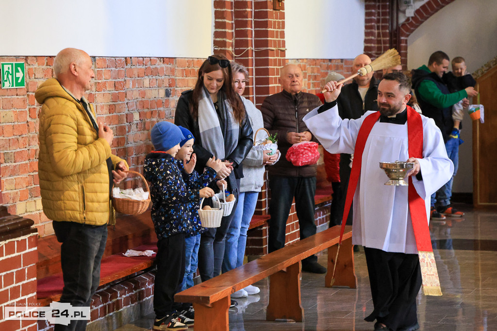 Święcenie pokarmów w Policach, Niekłończycy, Tatyni