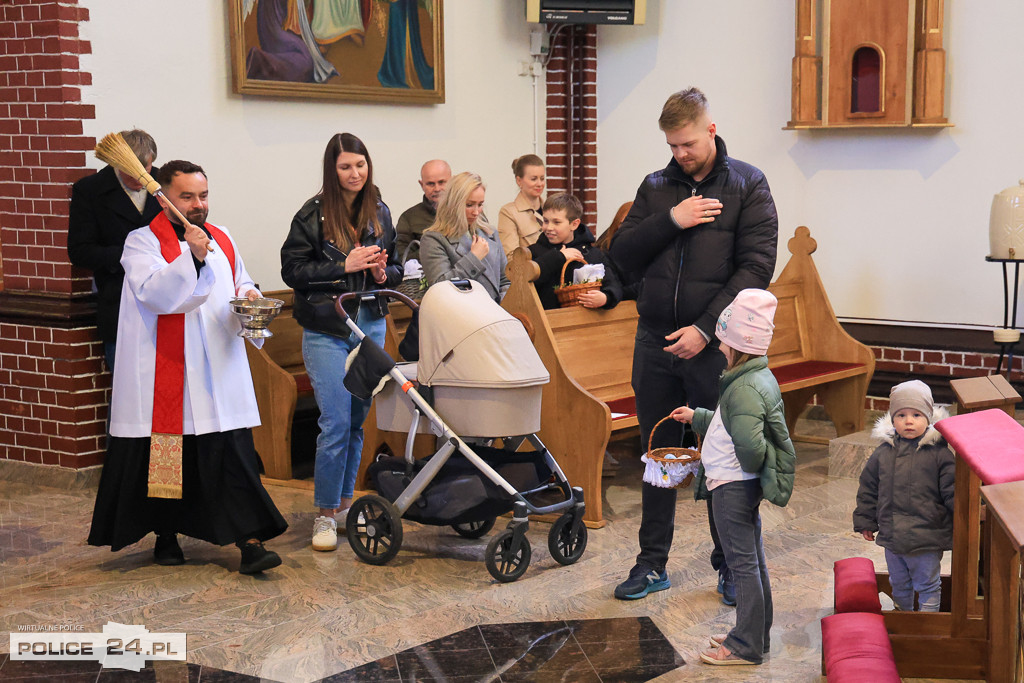 Święcenie pokarmów w Policach, Niekłończycy, Tatyni