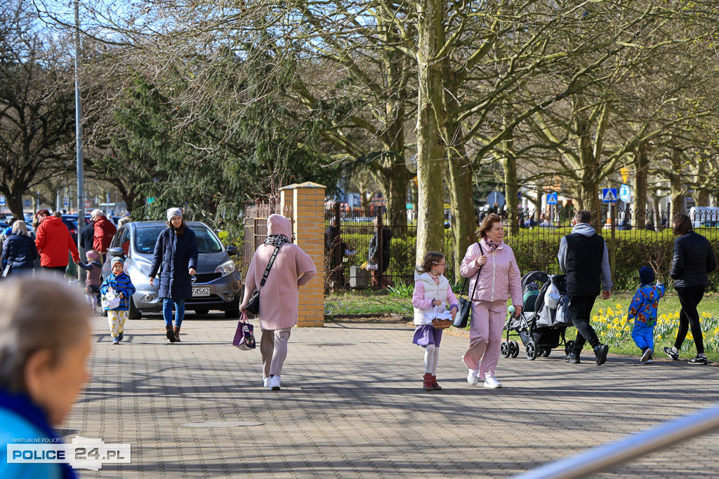 Święcenie pokarmów w Policach, Niekłończycy, Tatyni