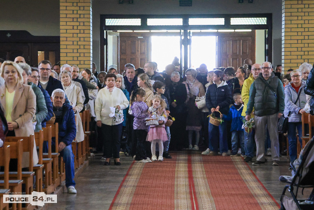 Święcenie pokarmów w Policach, Niekłończycy, Tatyni