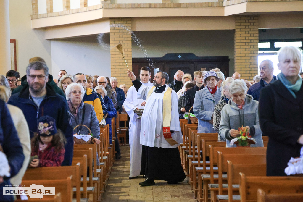 Święcenie pokarmów w Policach, Niekłończycy, Tatyni