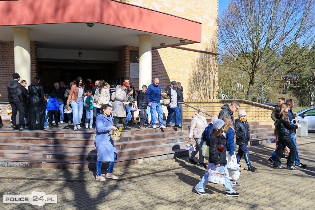 Święcenie pokarmów w Policach, Niekłończycy, Tatyni