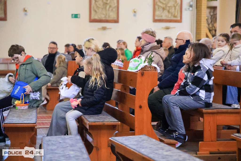 Święcenie pokarmów w Policach, Niekłończycy, Tatyni