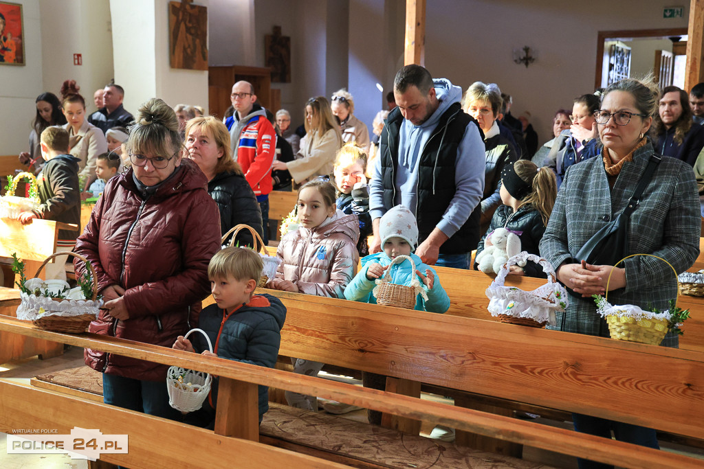 Święcenie pokarmów w Policach, Niekłończycy, Tatyni