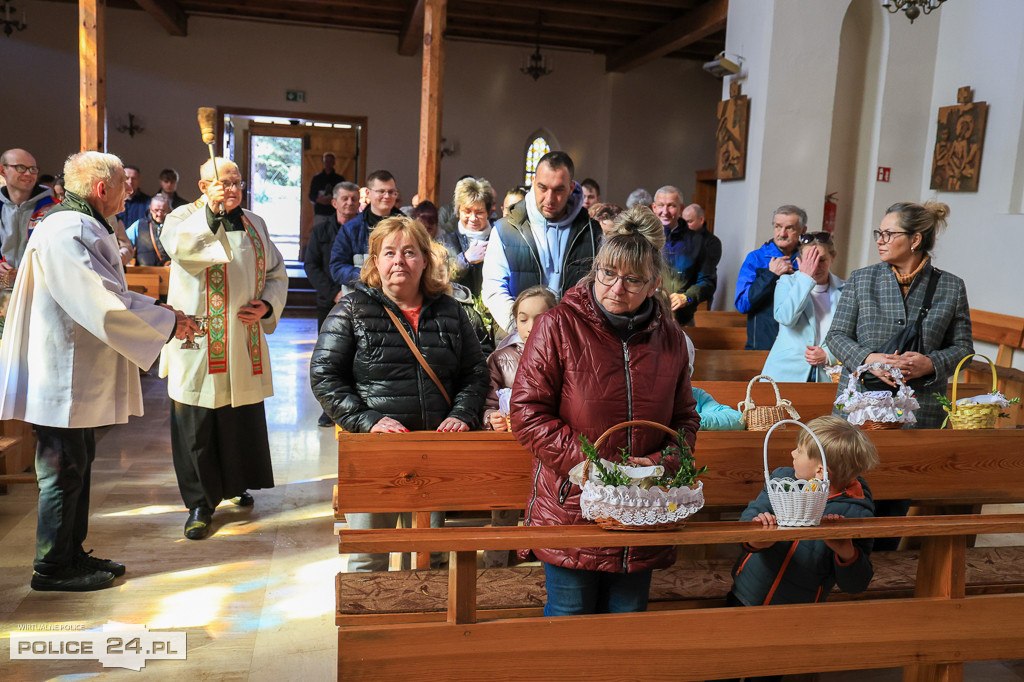 Święcenie pokarmów w Policach, Niekłończycy, Tatyni