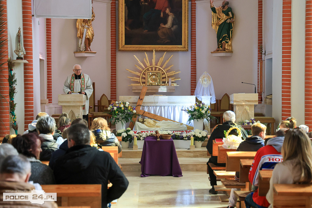 Święcenie pokarmów w Policach, Niekłończycy, Tatyni