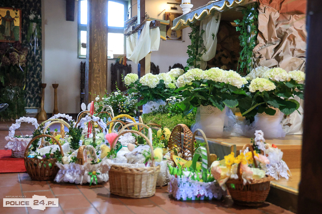 Święcenie pokarmów w Policach, Niekłończycy, Tatyni