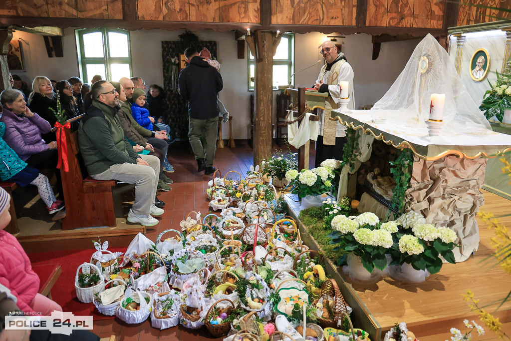 Święcenie pokarmów w Policach, Niekłończycy, Tatyni