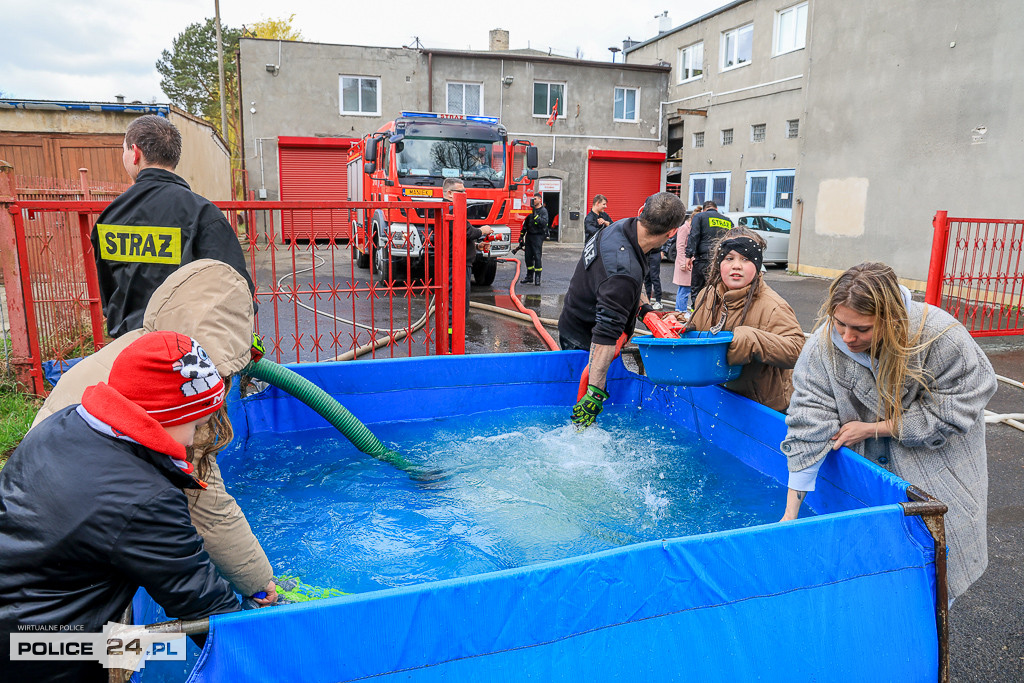 Śmigus-dyngus ze strażakami w Policach