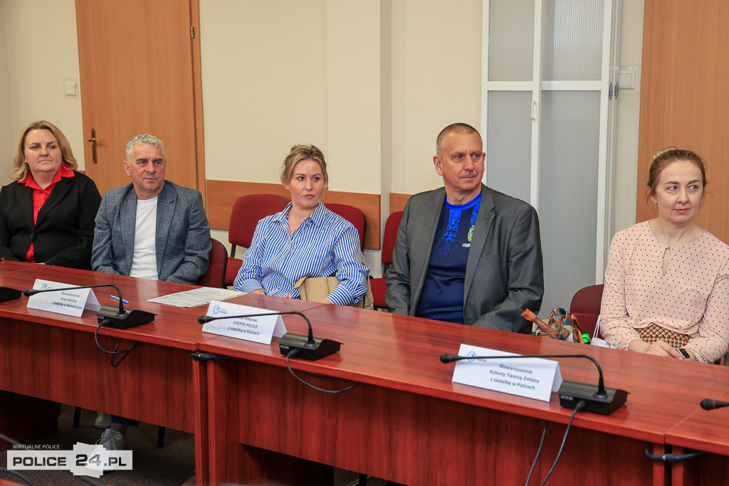 „Kompas na Powiat Policki